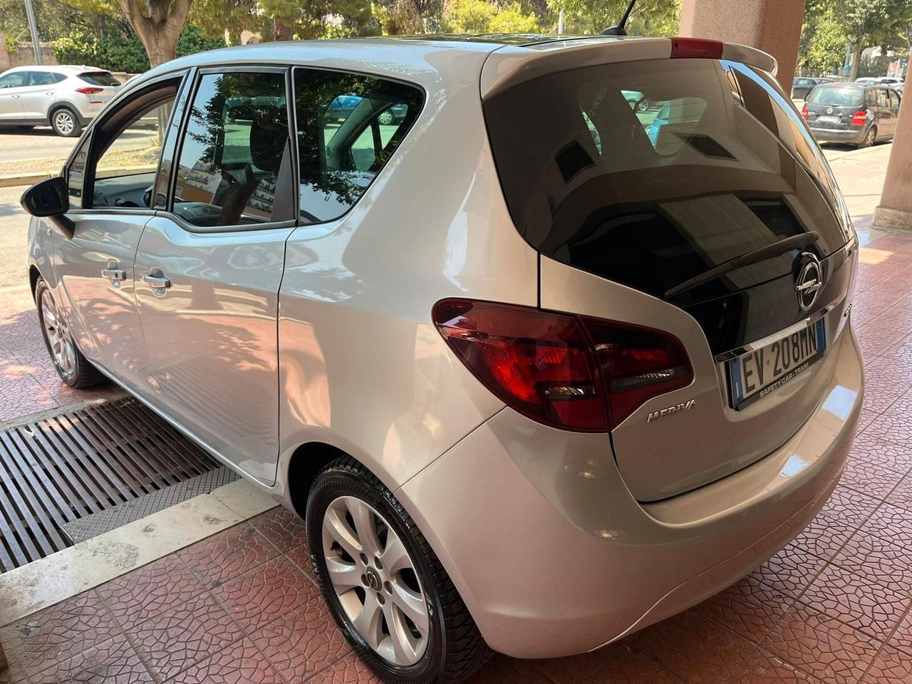 Opel Meriva 1.3CDTI 95CV garantita-2014