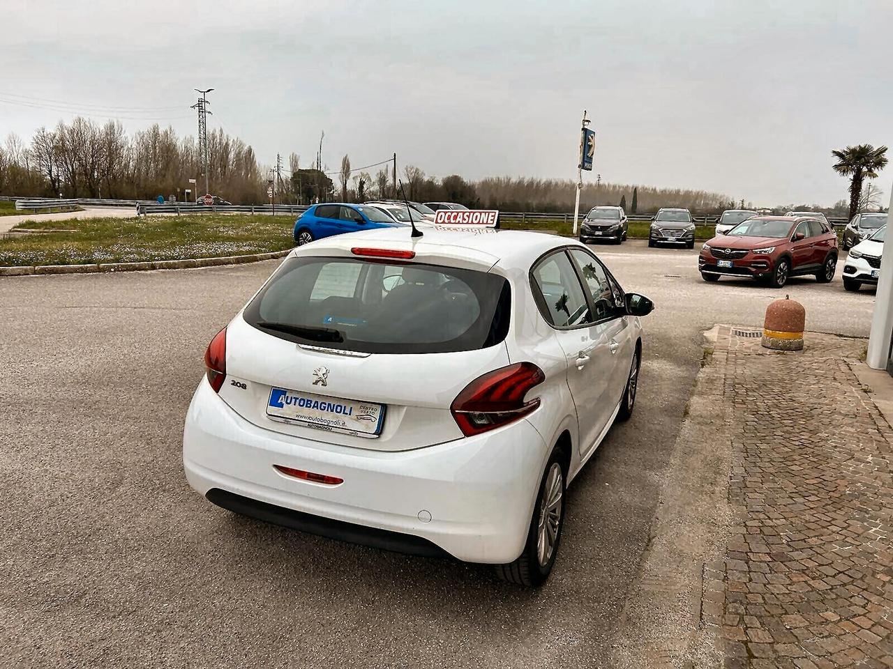 Peugeot 208 ACTIVE PureTech 82 5 p. 23000 KM