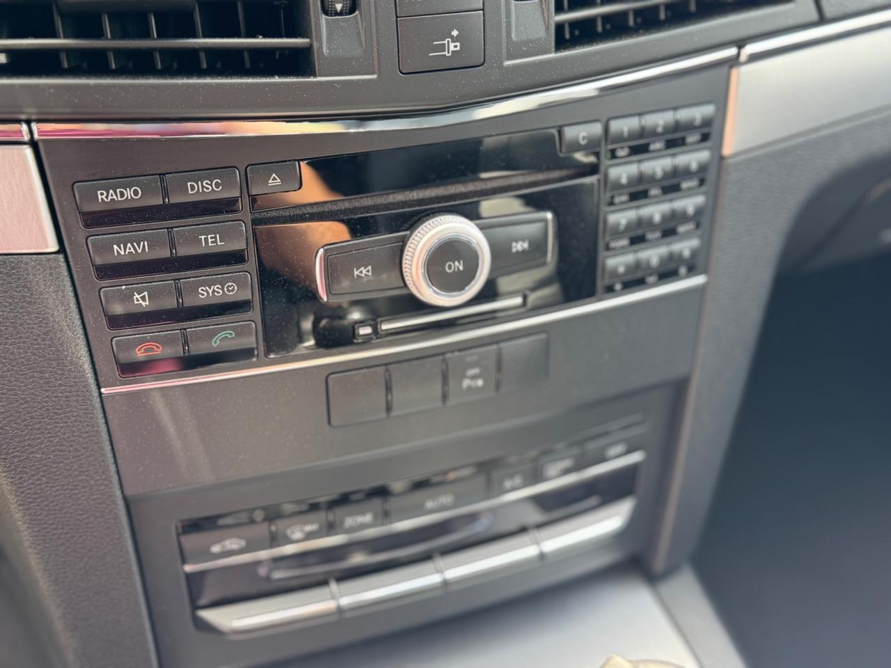 MERCEDES CLASSE E 250D 204 CV AMG FULL MANUALE
