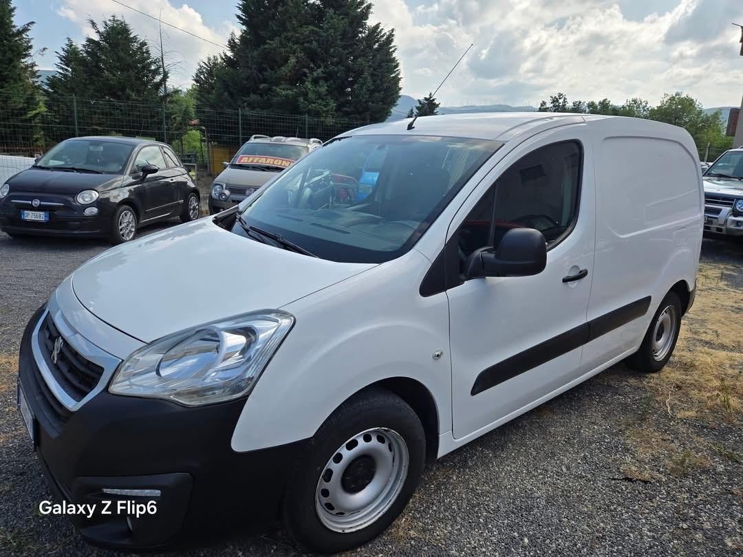 Peugeot Partner BlueHDi 100 S&S PC Furgone Pro 3 POSTI