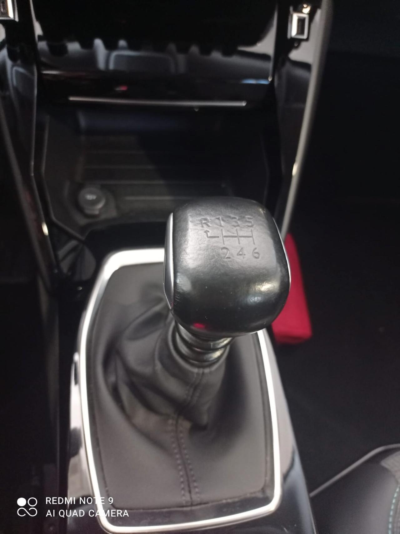 Peugeot 2008 PureTech 100 S&S Allure