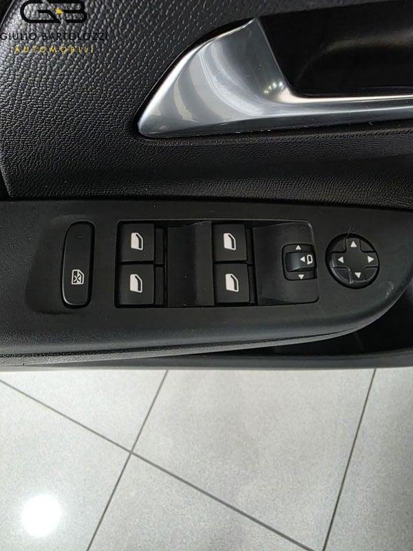 Opel Corsa 1.2 100cv Hybrid GS AT6