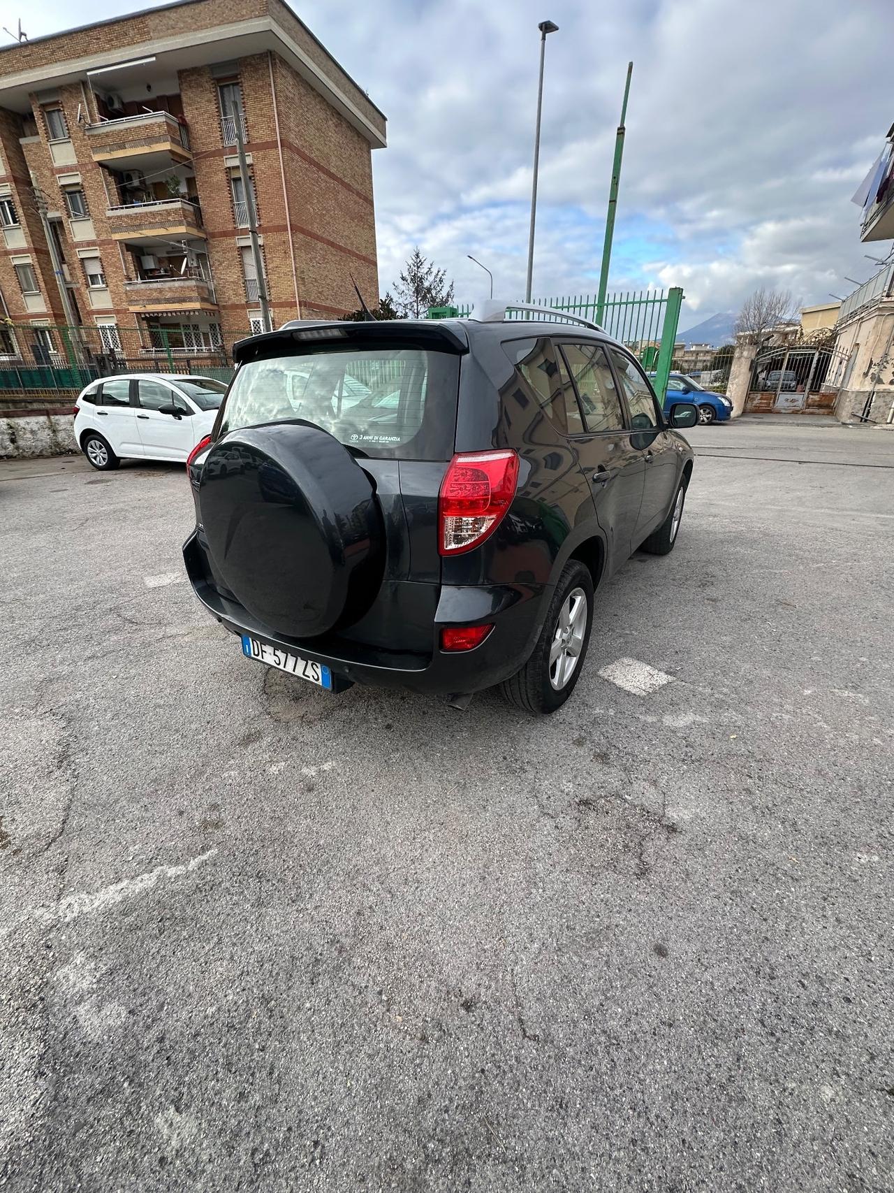 Toyota RAV 4 RAV4 2.2 D-4D 136 CV Luxury