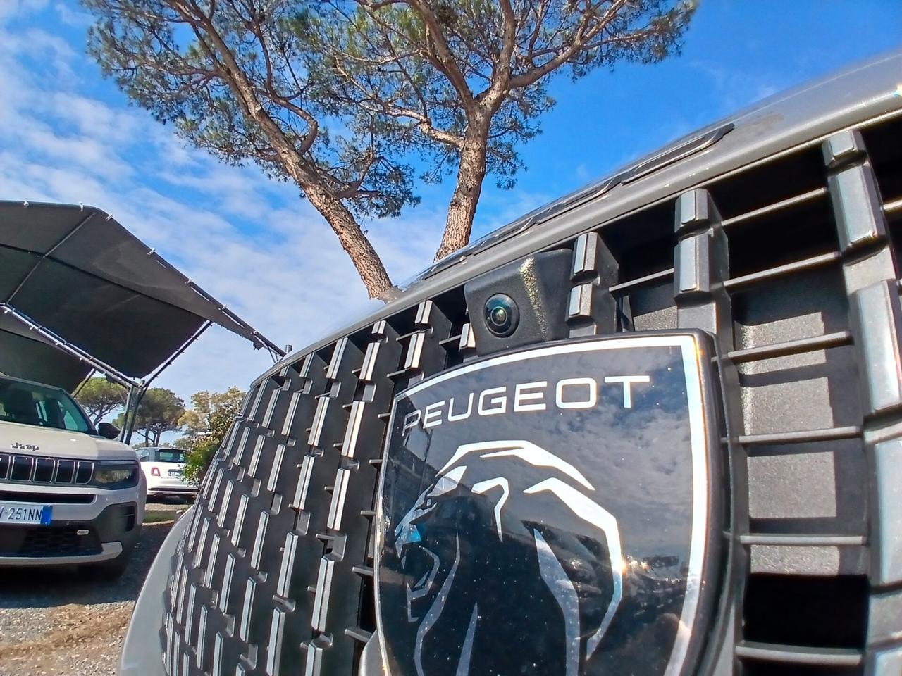 Peugeot 2008 Hybrid 145 e-DCS6 Allure