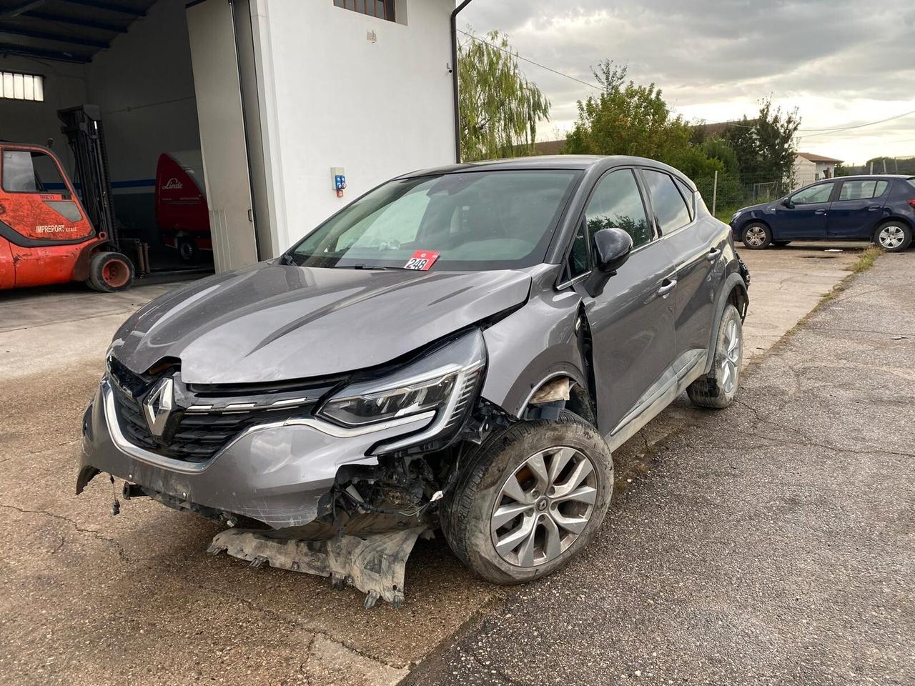 Renault Captur 1.0 tce 90cv my21 INCIDENTATA