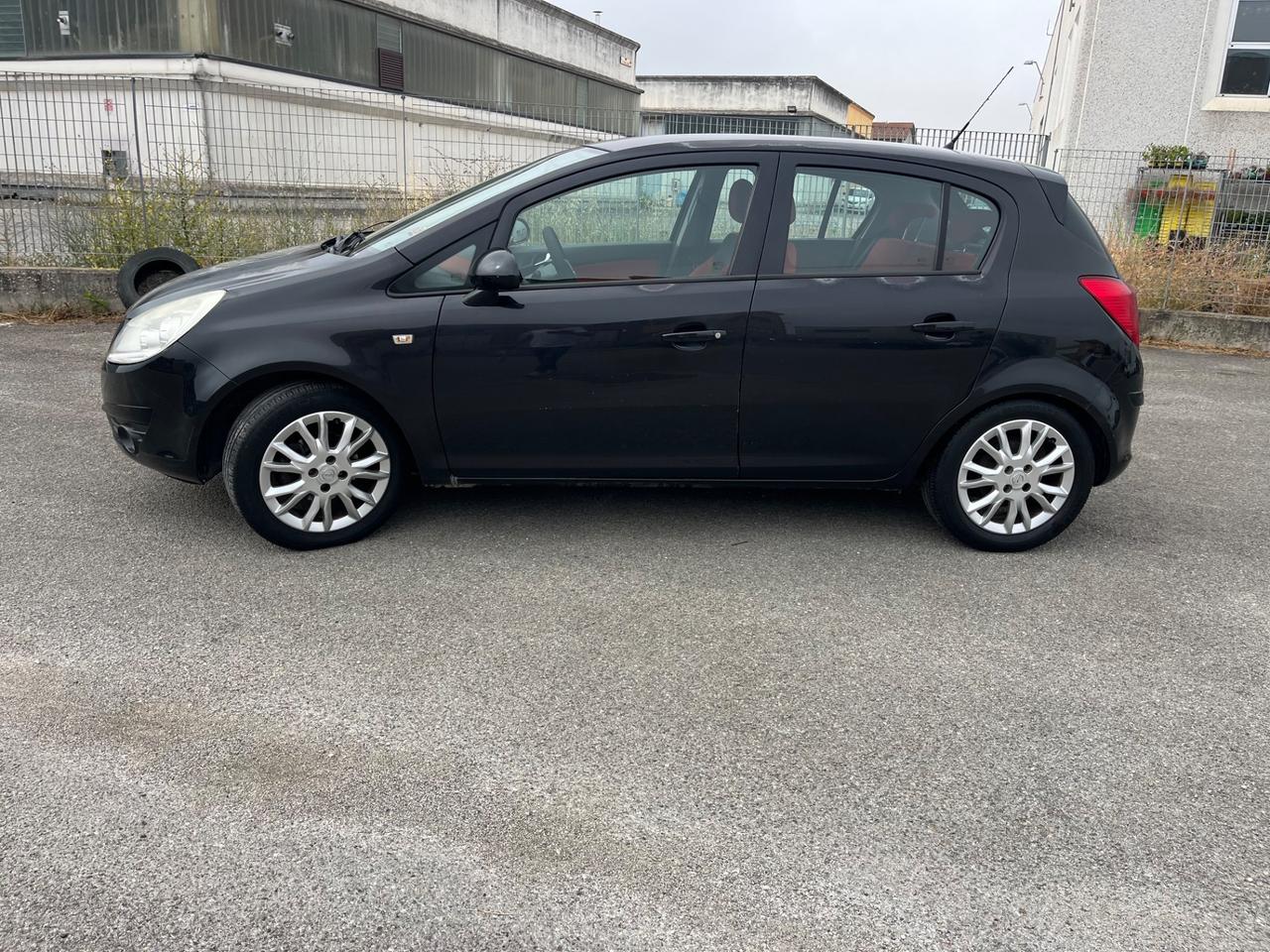 Opel Corsa 1.2 benzina/gpl Cosmo