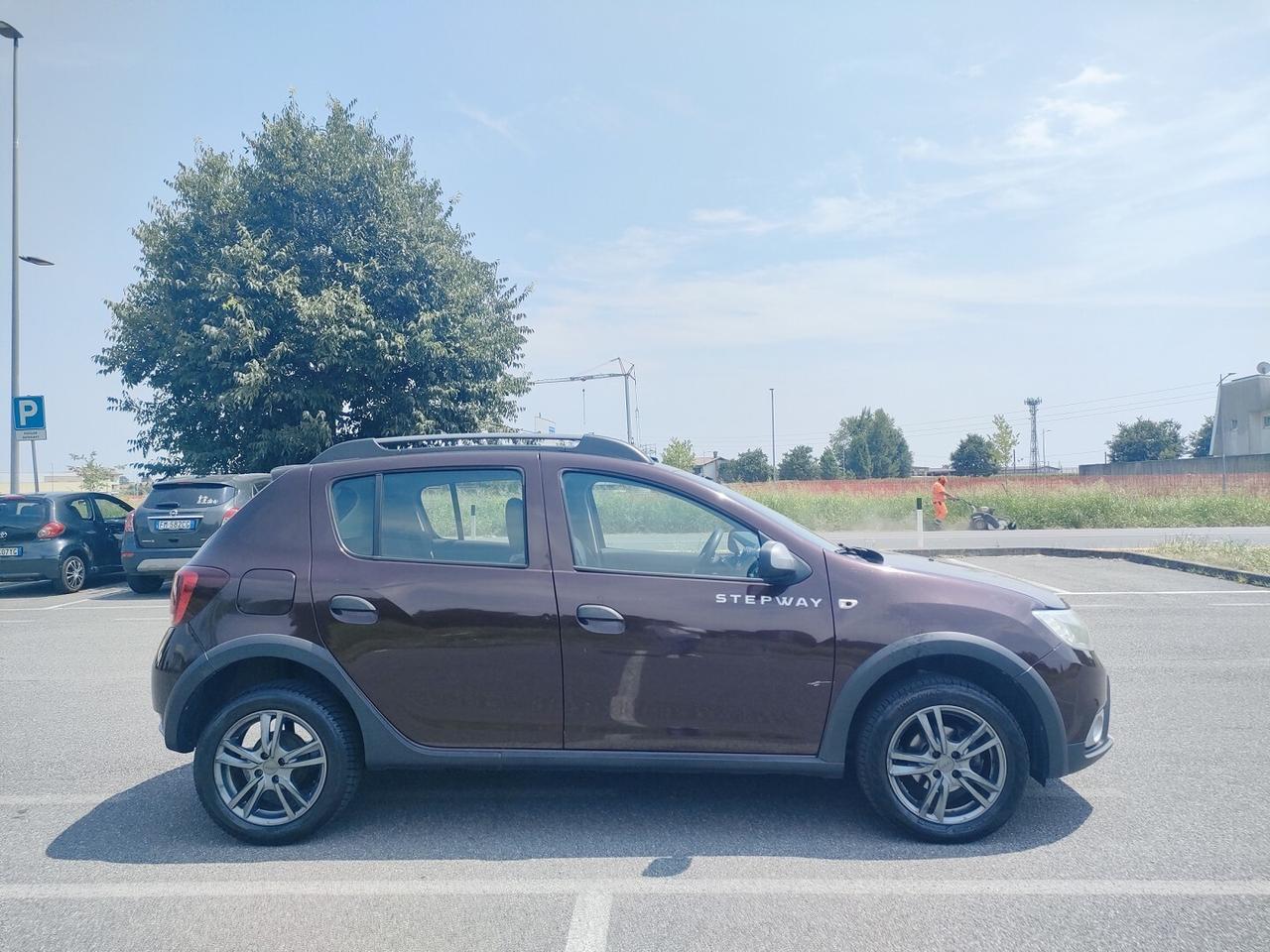 DACIA Sandero Stepway 1.5 dci s&s 90cv