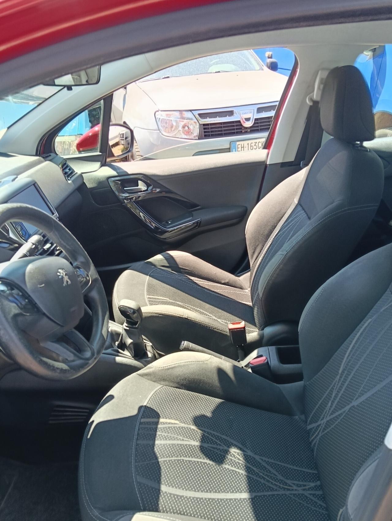 Peugeot 208 1.6 e-HDi 92 CV Stop&Start 5 porte Allure