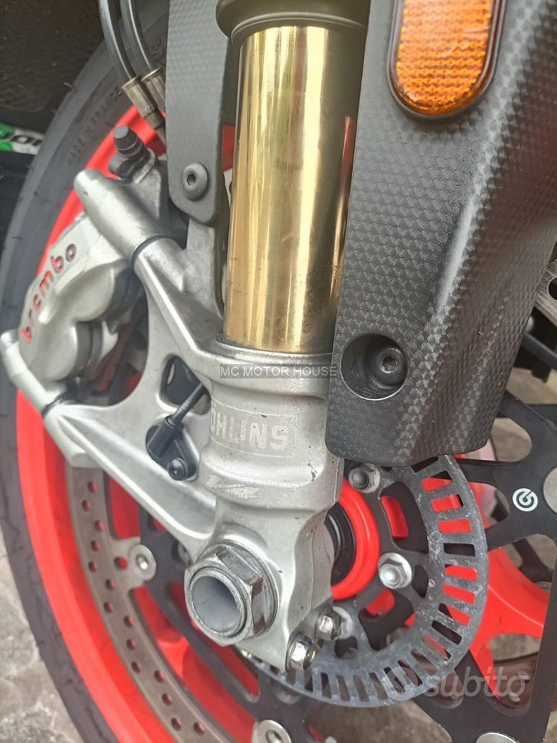 Aprilia tuono 1100 v4 factory +0maggi0 casco+rate