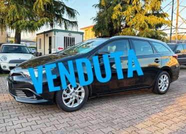 Toyota Auris Touring Sports 1.8 Hybrid OK NEOPATENTATI