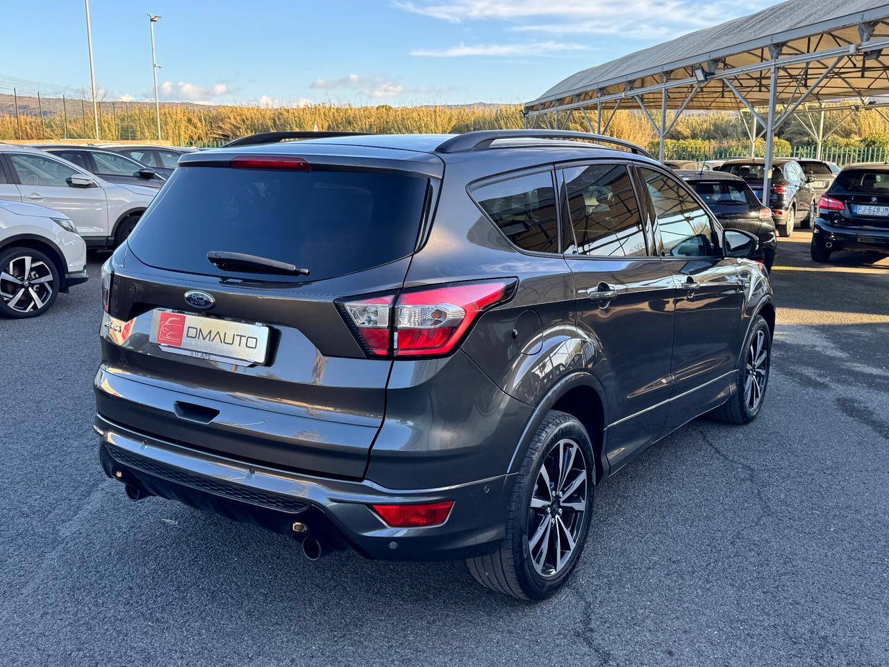 Ford Kuga 1.5 TDCI 120CV S&S 2WD Powershift ST-Line Business