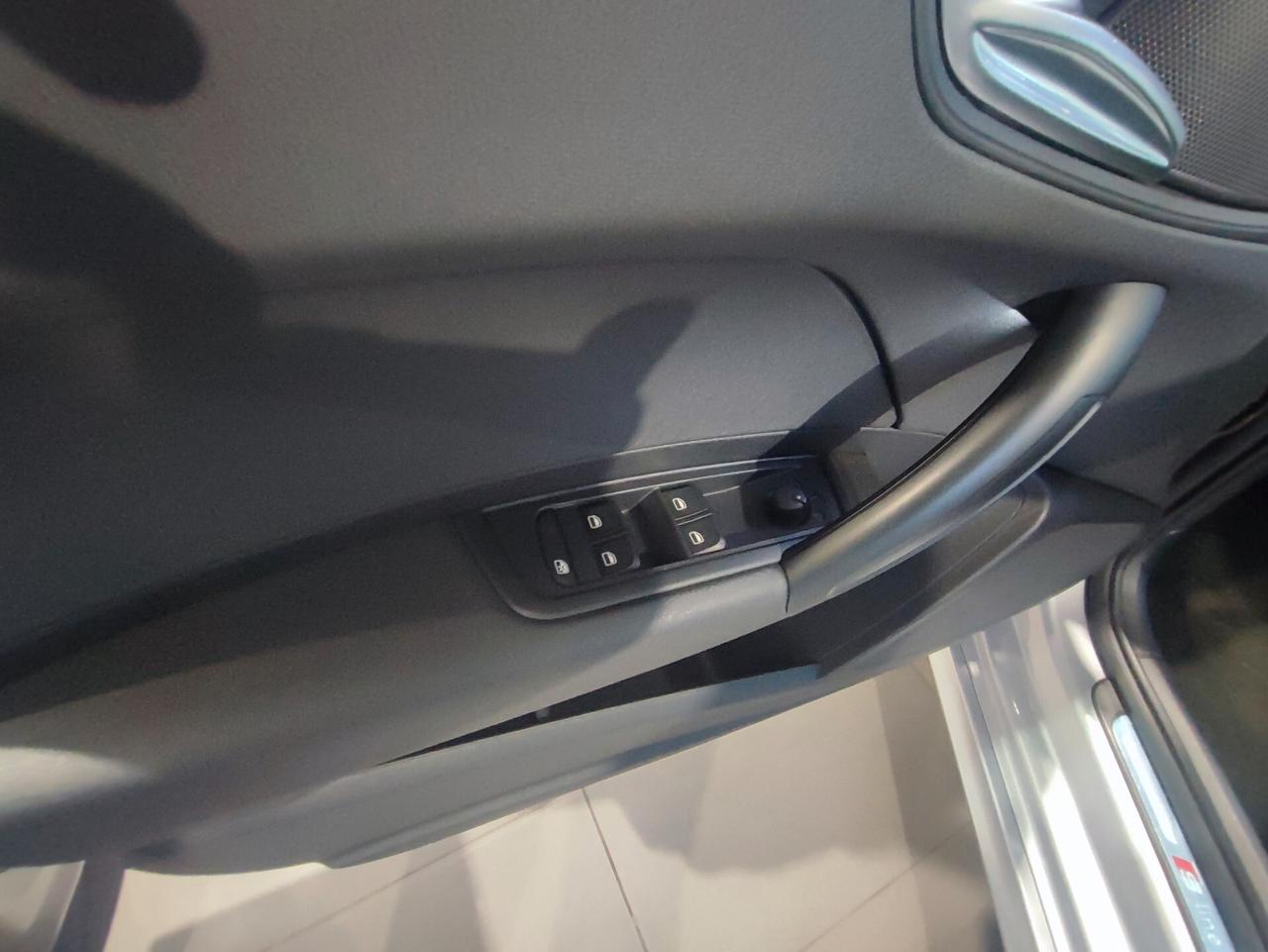 Audi A1 1.6 TDI S line edition plus