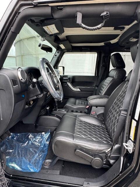 Jeep Wrangler Unlimited 2.8 CRD DPF Sahara Auto