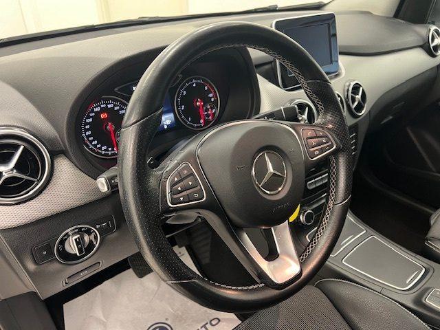 MERCEDES-BENZ CLA sse B - T246 - B 180 d (cdi) Sport auto