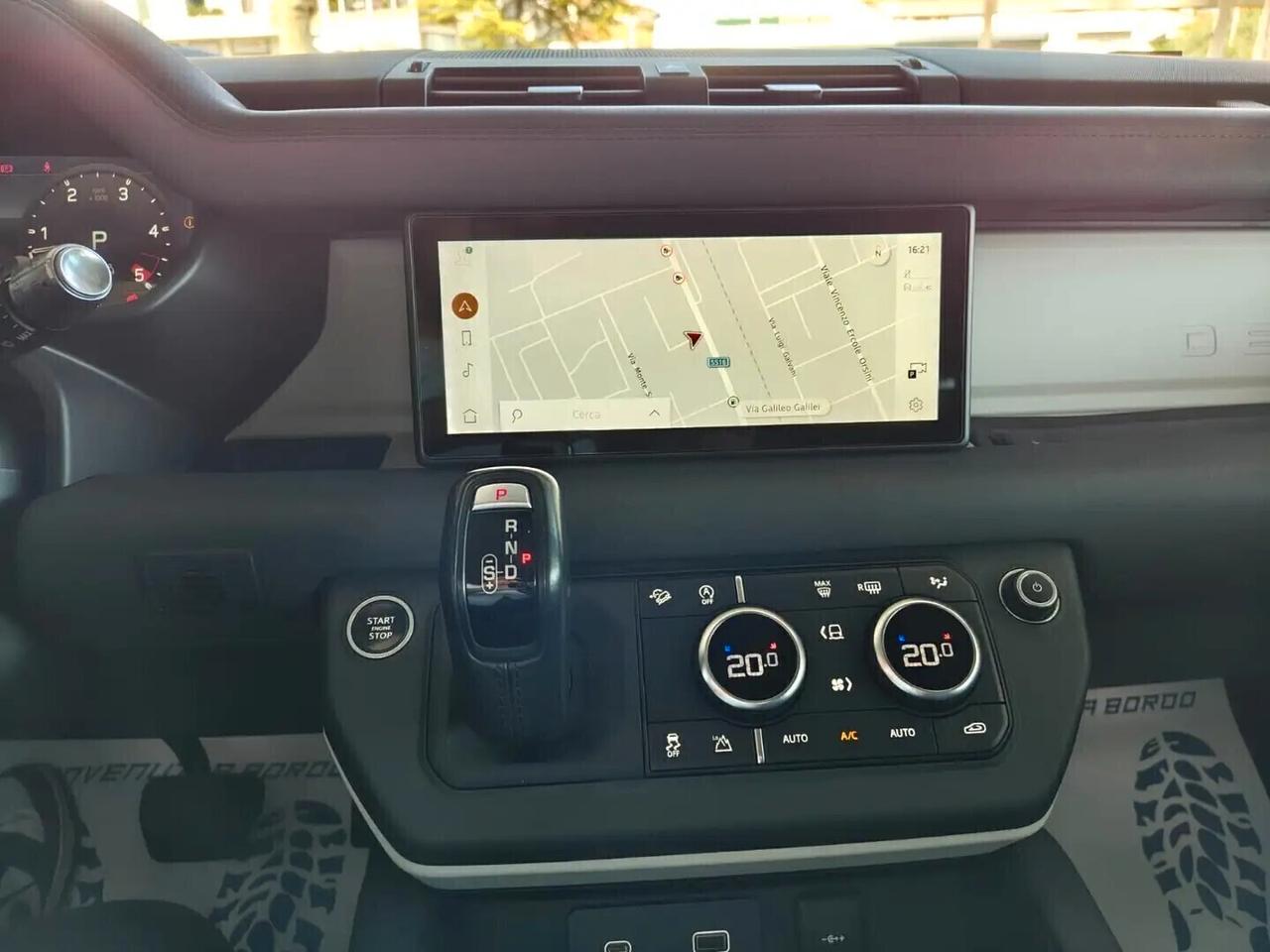 Land Rover Defender 90 3.0D I6 200 CV AWD Auto SE