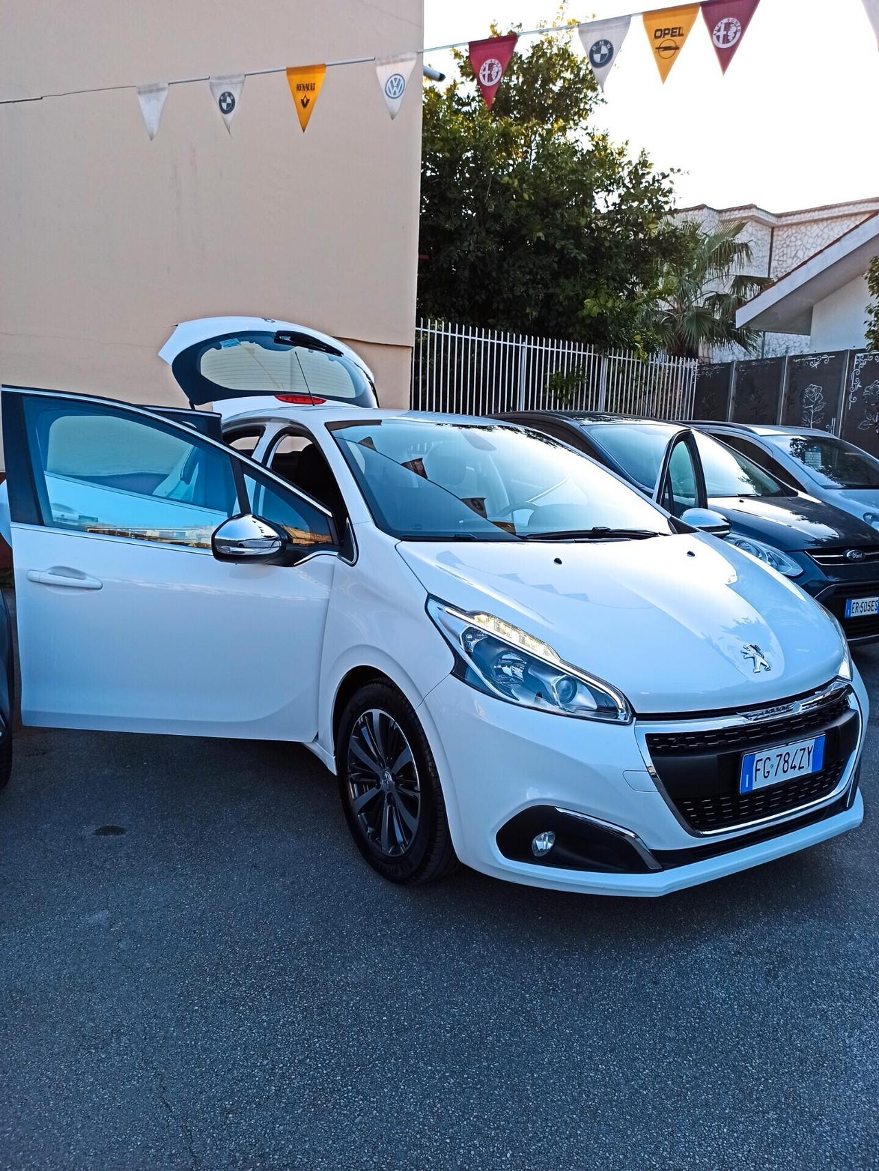Peugeot 208 1.6 BlueHDi 75 cv 5 porte Allure