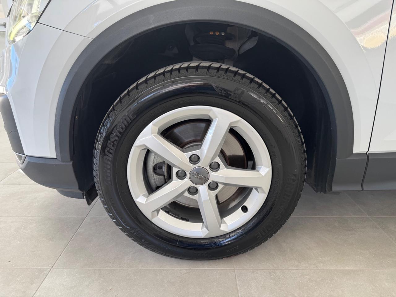 Audi Q2 35 TDI S tronic Business Design