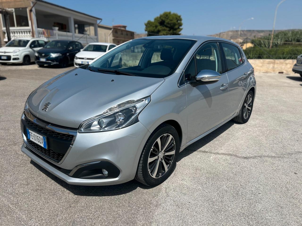 Peugeot 208 BlueHDi 100 5 porte Allure 2016