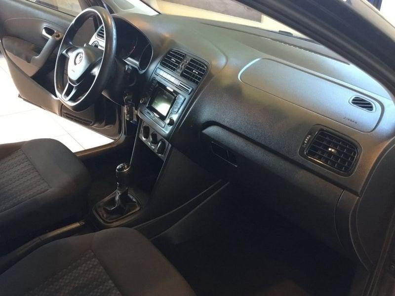 Volkswagen Polo 1.0 MPI TREND LINE 5P