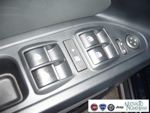 FIAT Tipo 1.0 Cross GPL NAVI 5 Porte Vettura Nuova