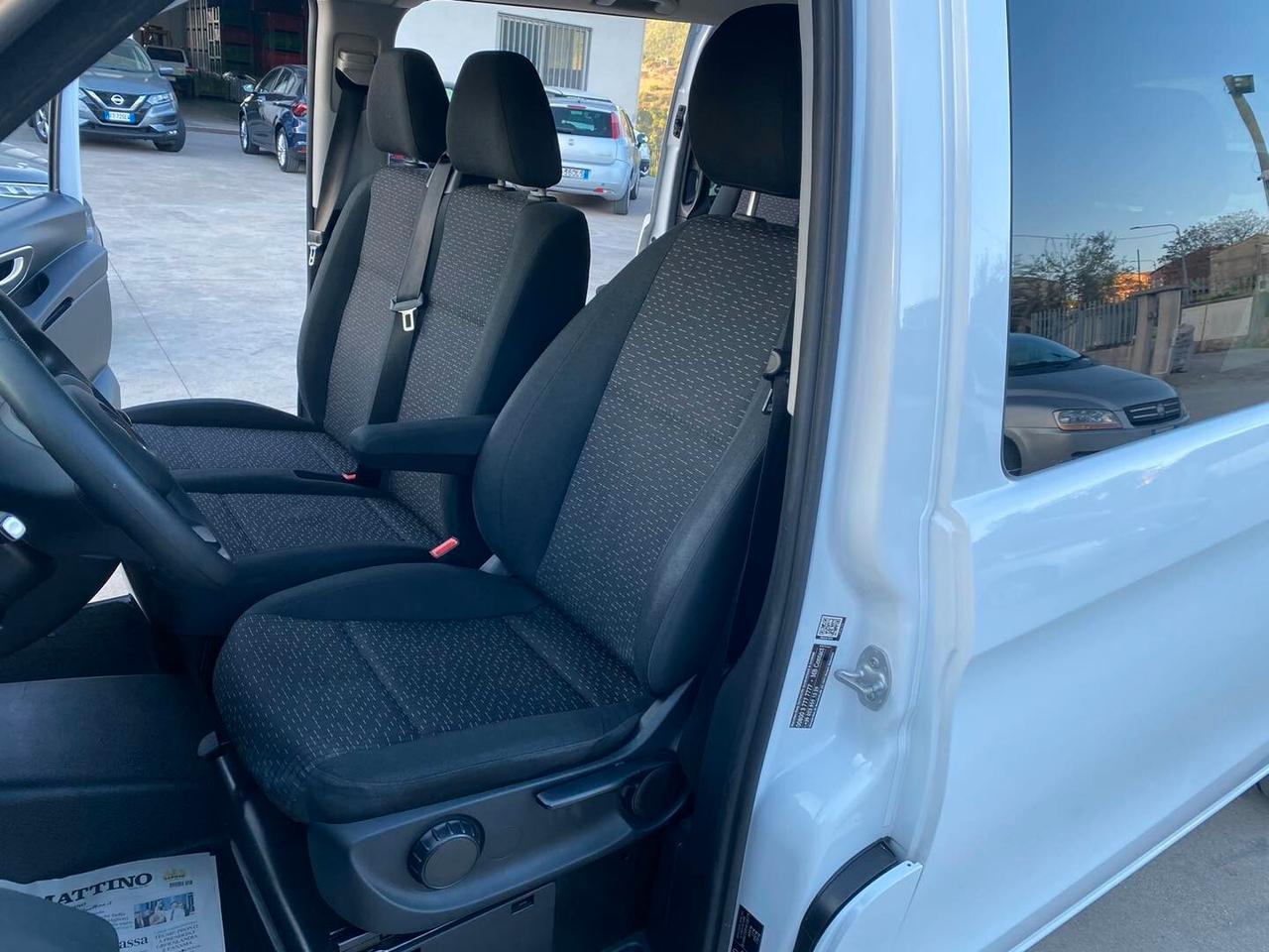 Mercedes-Benz Vito 6 POSTI 114 CDI Mixto Long 2022