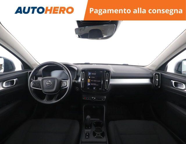 VOLVO XC40 T2 Geartronic Momentum Pro