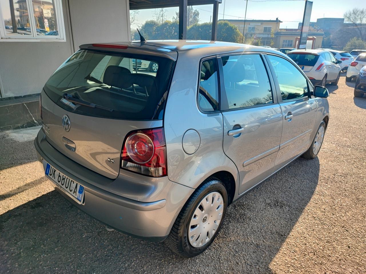 Volkswagen Polo 1.4/80CV 16V 5p. Comfort. BiFuel G