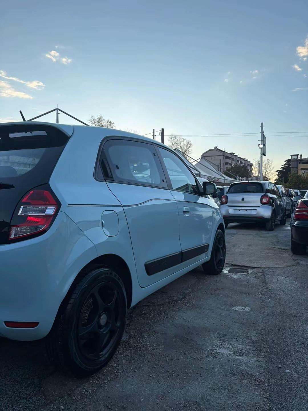 Renault Twingo SCe EDC Intens