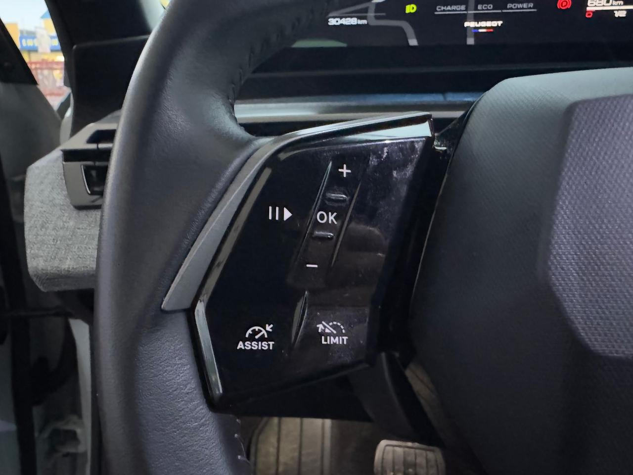 Peugeot 3008 Allure 1.2 136/145 MHEV #8709