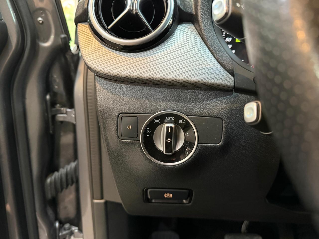 Mercedes-benz B 180 Classe - T246 d Premium Next auto