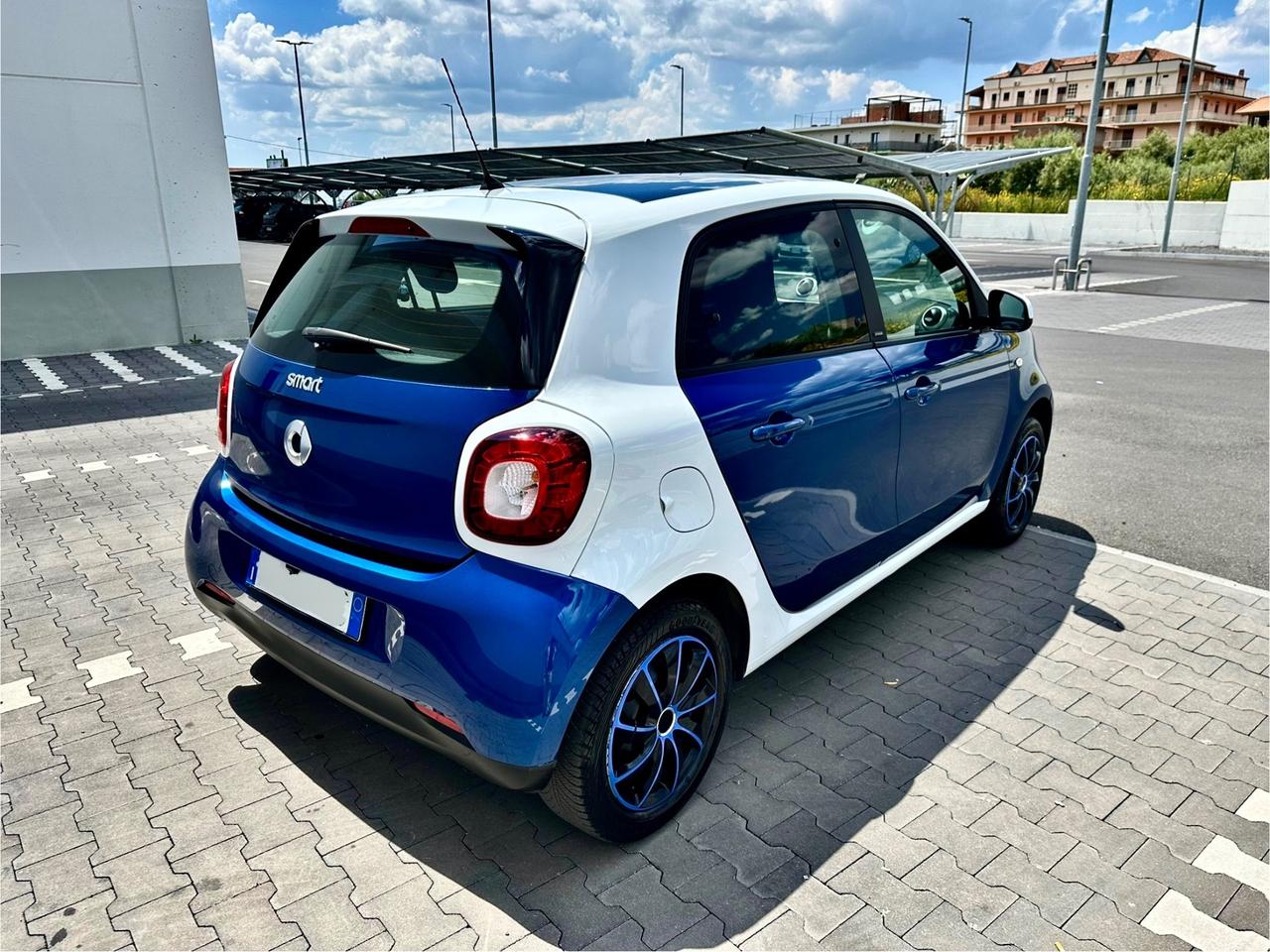 Smart ForFour 1.0 Panorama telecamera