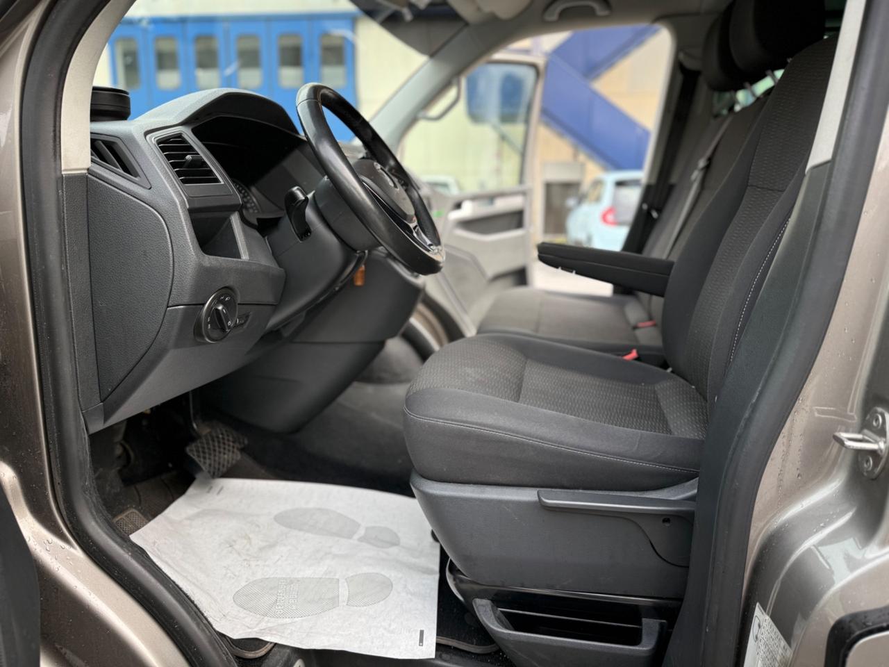 Volkswagen Caravelle 2.0 TDI 150CV DSG PL 9 POSTI