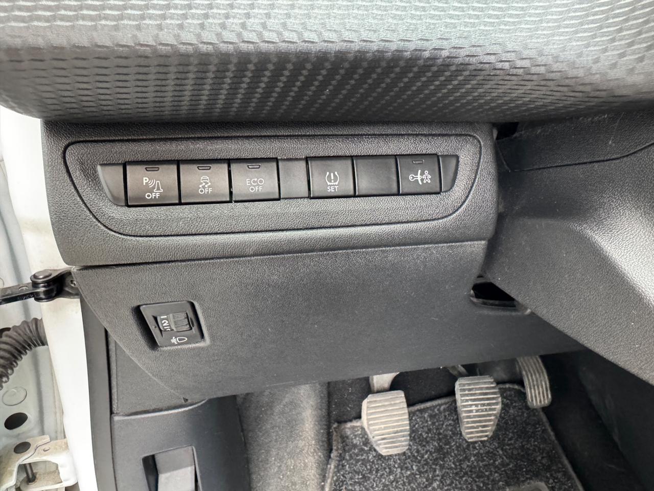 Peugeot 2008 1.6 e-HDi 92 CV 2015