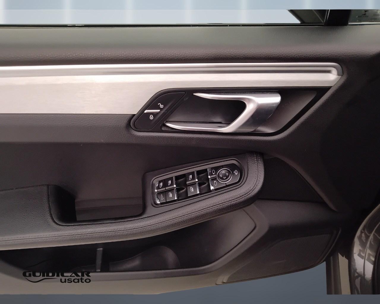 PORSCHE Macan I 2014 - Macan 2.0 252cv pdk