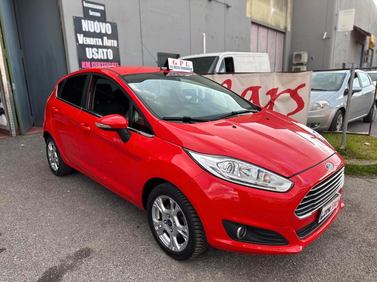 Ford Fiesta 1.4 5 porte Bz.- GPL Black & White Edition NEOPATENTATI