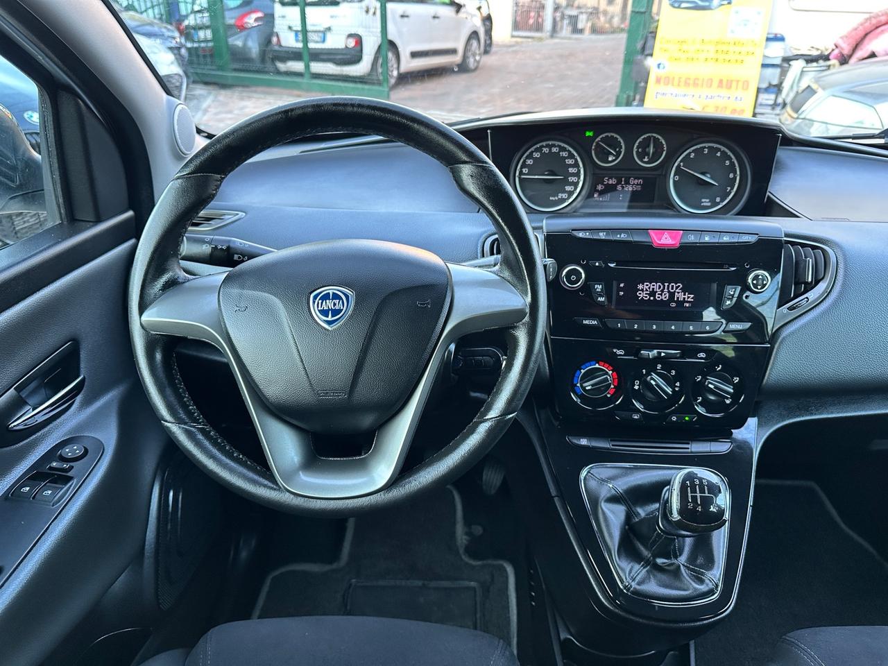Lancia Ypsilon 1.2 69 CV 5 porte GPL Ecochic Gold