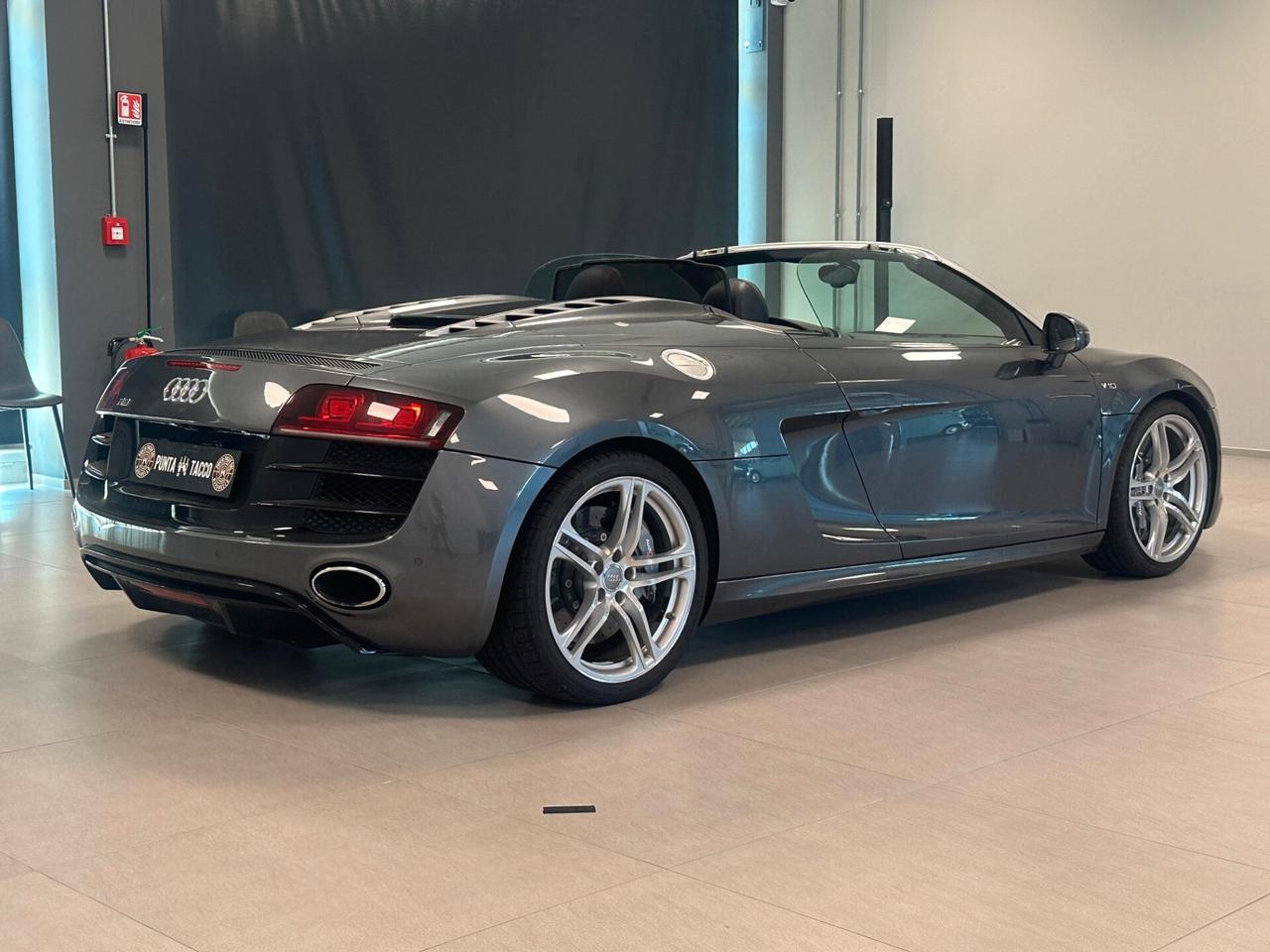 Audi R8 Spyder 5.2 V10 FSI quattro R tronic