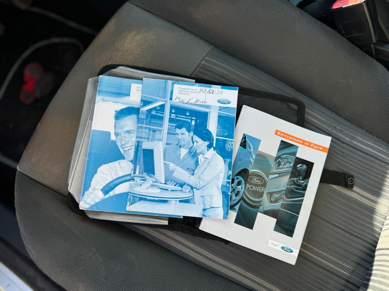 Ford Fiesta 1.4 TDCi 68CV 5 porte Titanium