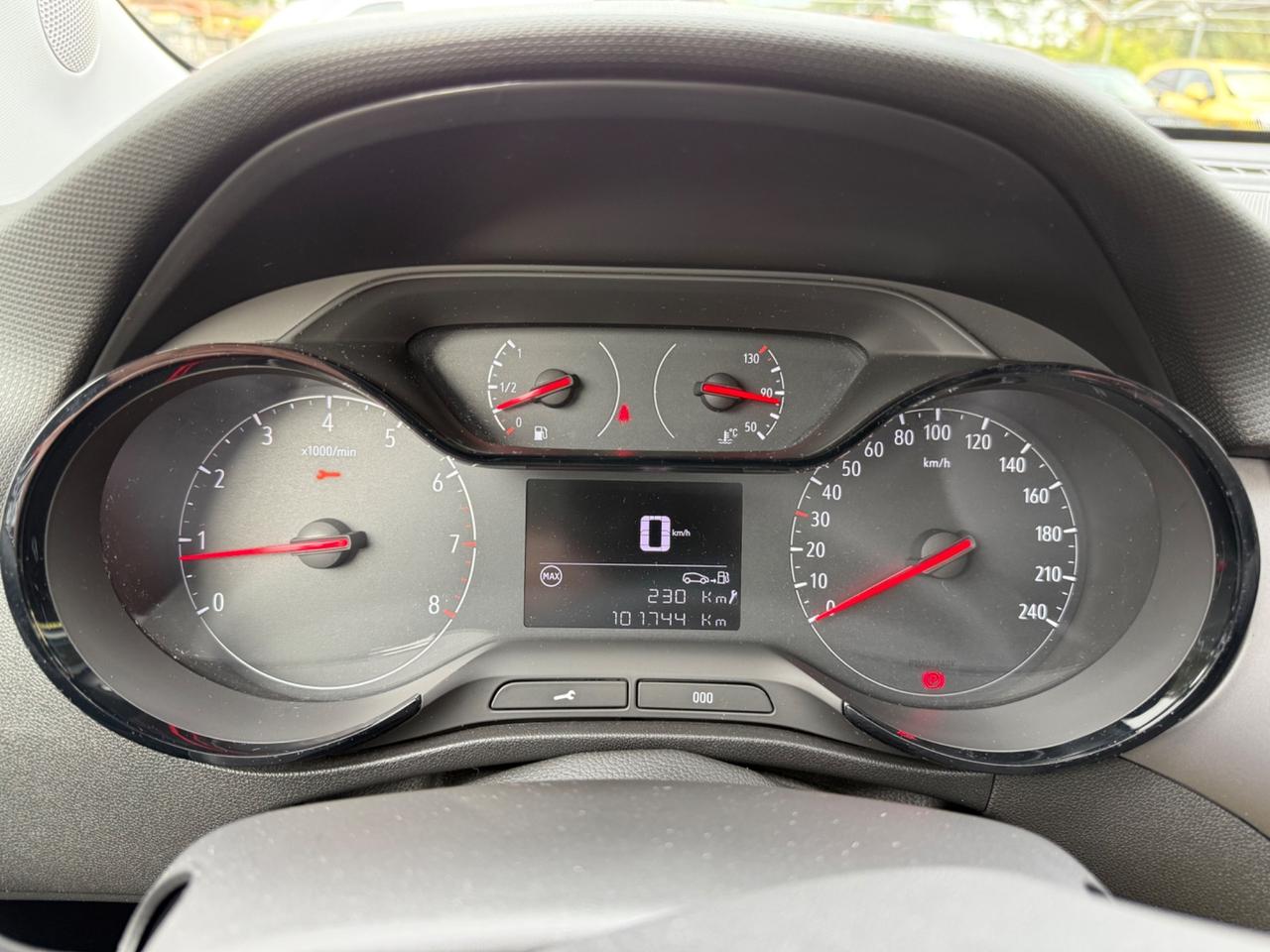 Opel Crossland X