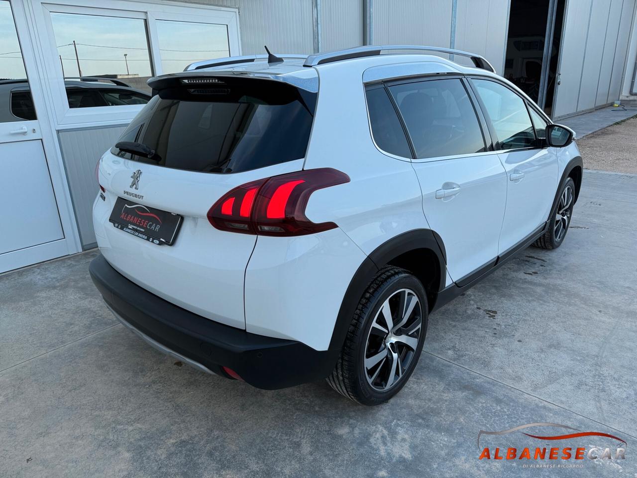 Peugeot 2008 BlueHDi 120 S&S Allure
