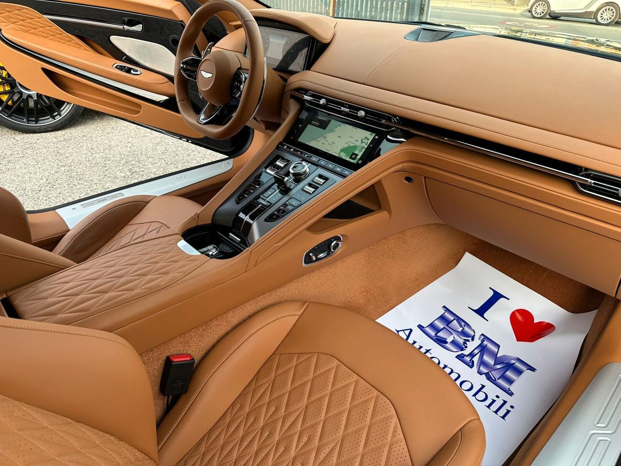 ASTON MARTIN DB12 V8 COUPE 680CV - IVA - GARANZIA ESTESA 2028