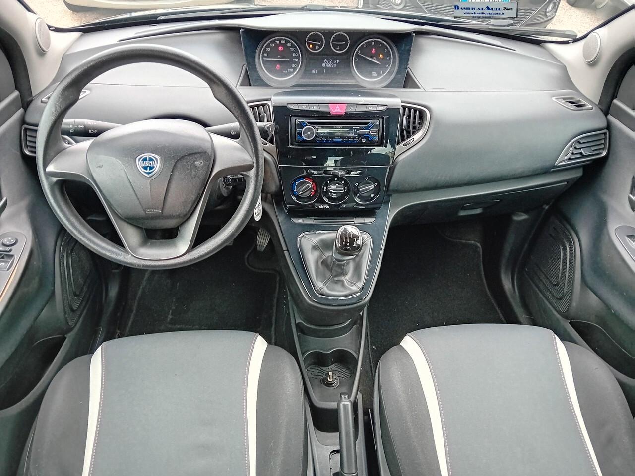 Lancia Ypsilon 1.2 69 CV 5 porte Elefantino