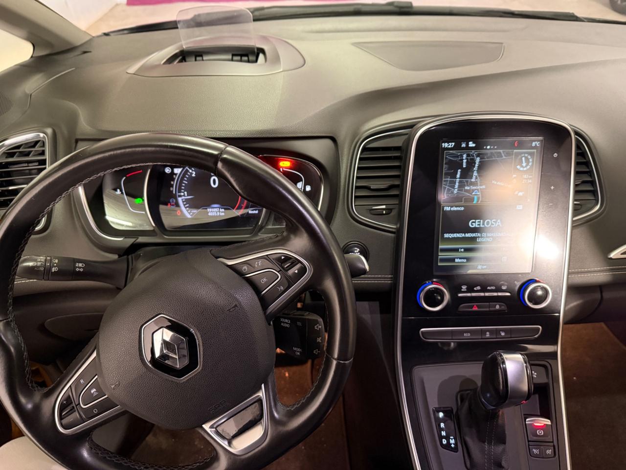 Renault Scénic dCi 110 CV EDC Bose