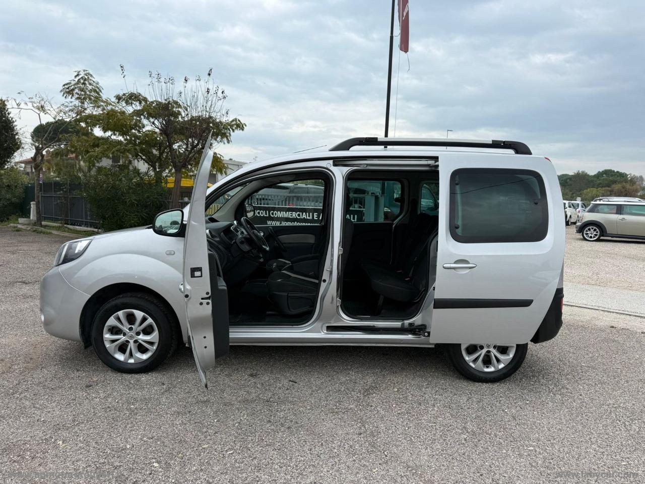 RENAULT Kangoo 1.5 dCi 90 CV 5p. Limited