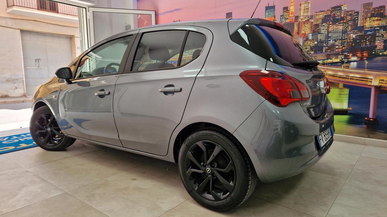 Opel Corsa 1.4 90CV GPL Tech 5 porte Black Edition