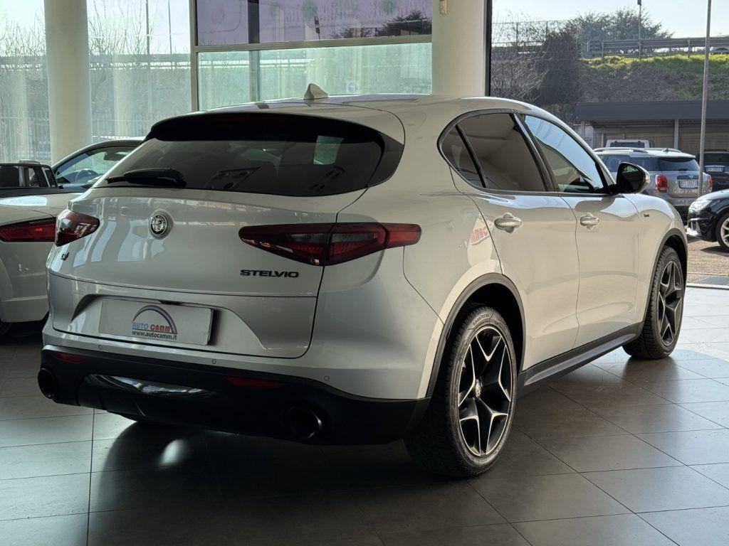 ALFA ROMEO Stelvio 2.2 Turbodiesel 190 CV AT8 Q4 Sprint
