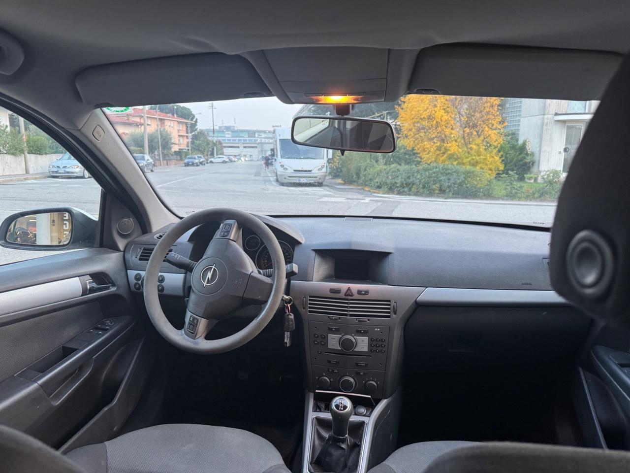 Opel Astra 1.4 16V Twinport 5 porte Enjoy