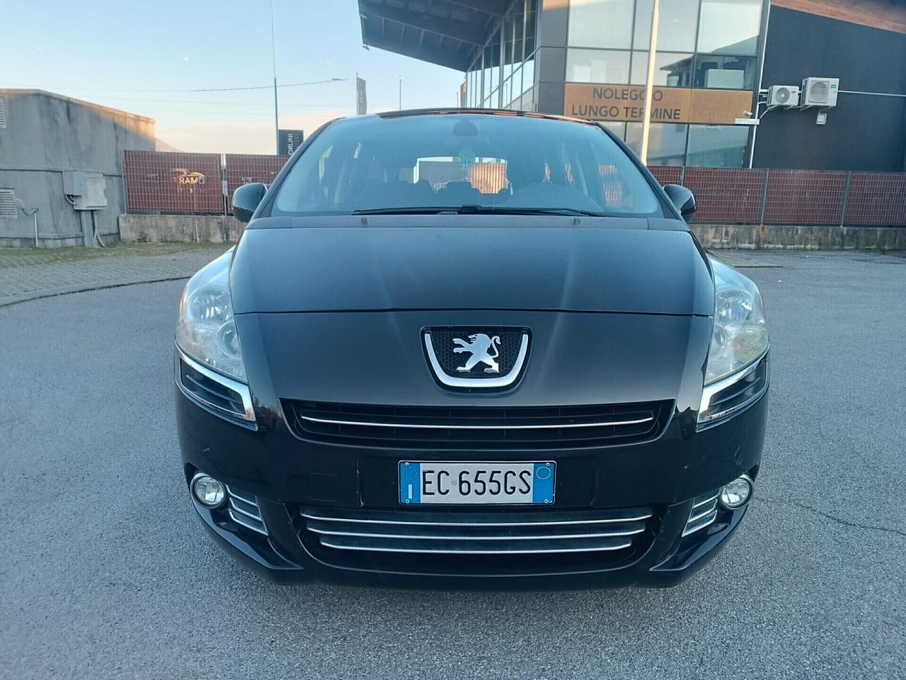 Peugeot 5008 1.6 diesel automatica garanzia
