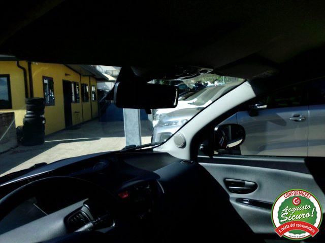 LANCIA Ypsilon 1.2 69 CV 5 porte Gold