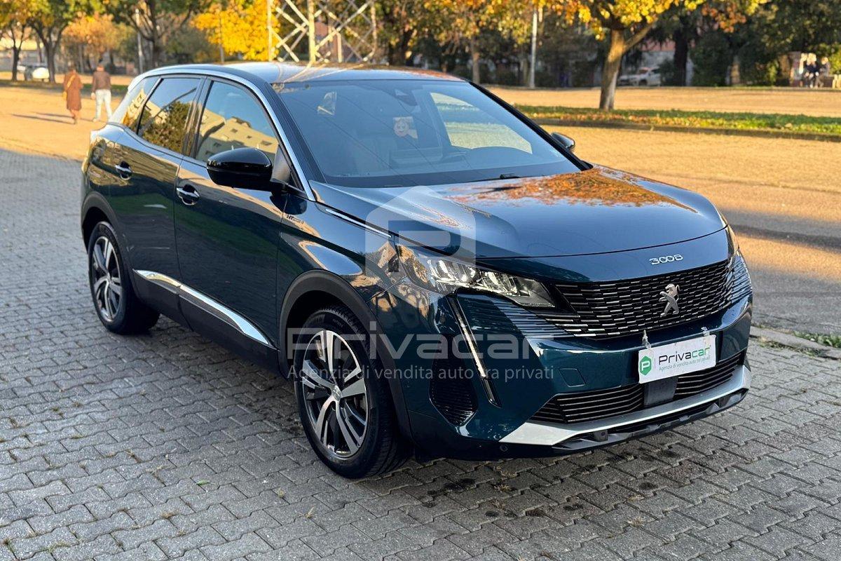 PEUGEOT 3008 Hybrid4 300 e-EAT8 Allure Pack